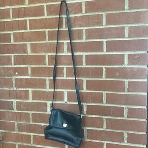 Black shoulder bag